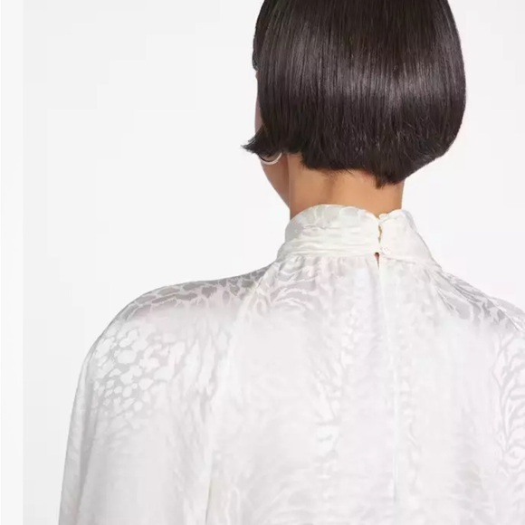 Frame Foldover Mock Neck Blouse in off white - Picture 5 of 8